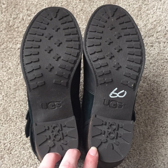 Ugg ankle boots sz 5.5 - Picture 5 of 8